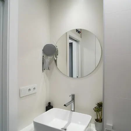 Aac - Luminoso Y Nuevo, A 1,3km Del Centro De Apartment